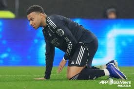 或缺席2个月！皇马官方：阿诺德左侧股四头肌直肌拉伤